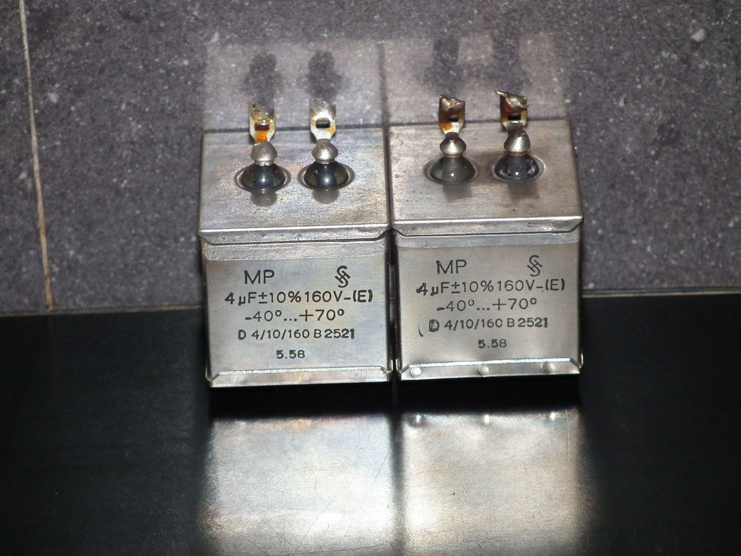 Siemens Klangfilm PIO capacitors 4uF 160V glass end seal two pcs (2)
