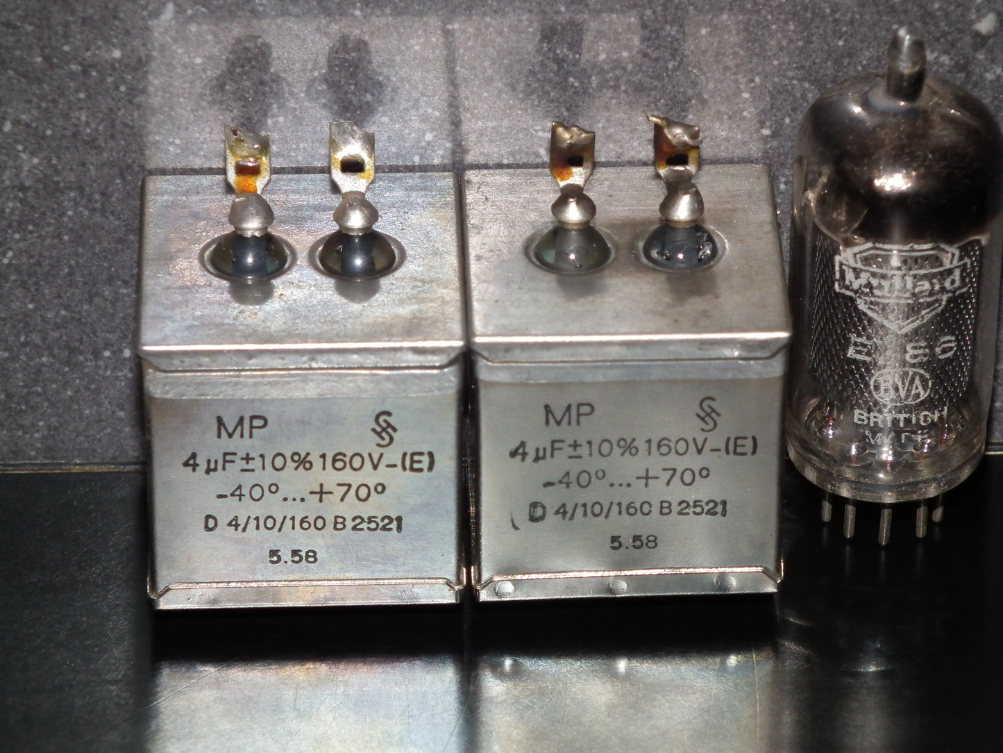Siemens Klangfilm PIO capacitors 4uF 160V glass end seal two pcs (2)