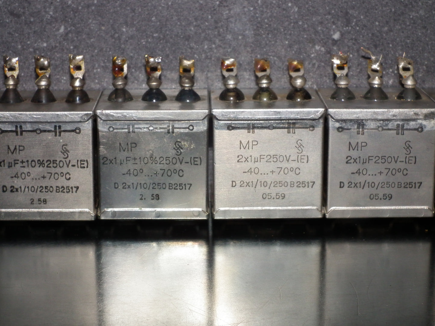 Siemens Klangfilm PIO capacitors 2x1uF/250V glass end seal two pcs (2)