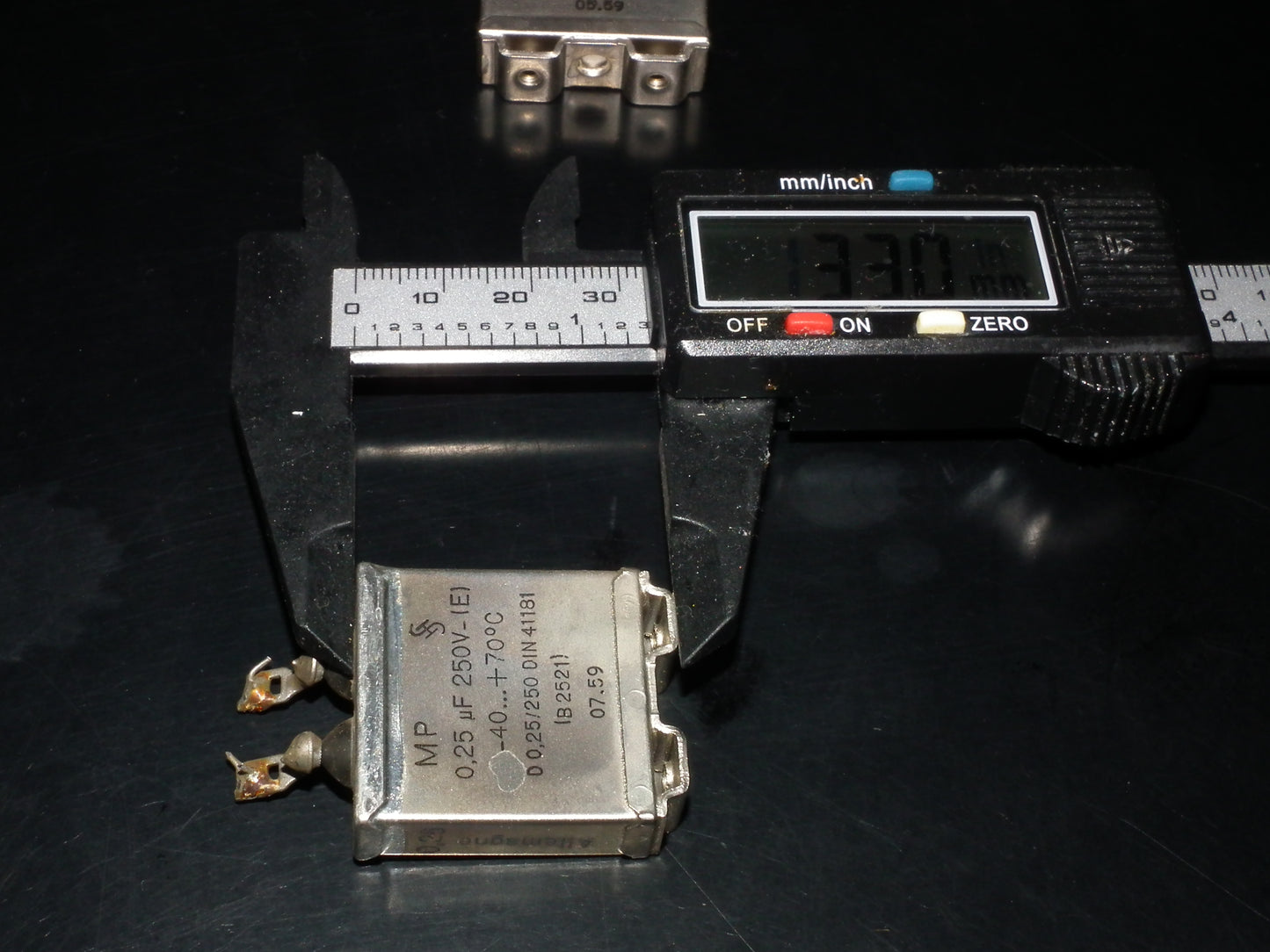 Siemens Klangfilm PIO capacitors 0.25uF 250V glass end seal two pcs (2)