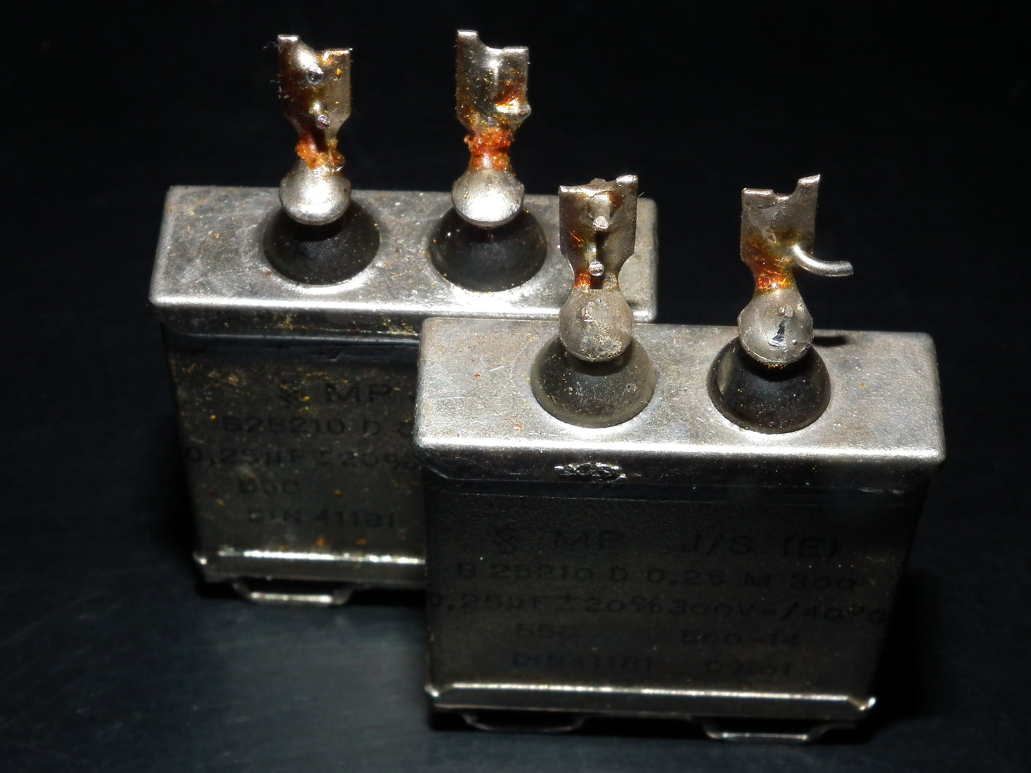 Two vintage Siemens PIO capacitors 0.25uF 300V Klangfilm - West Germany tube audio 250nF