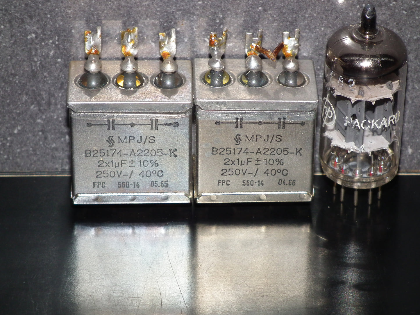 Siemens Klangfilm PIO capacitors 2x1uF/250V glass end seal two pcs 60s