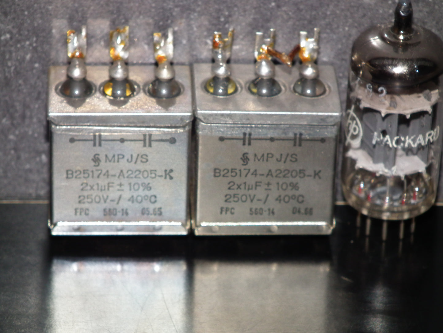 Siemens Klangfilm PIO capacitors 2x1uF/250V glass end seal two pcs 60s