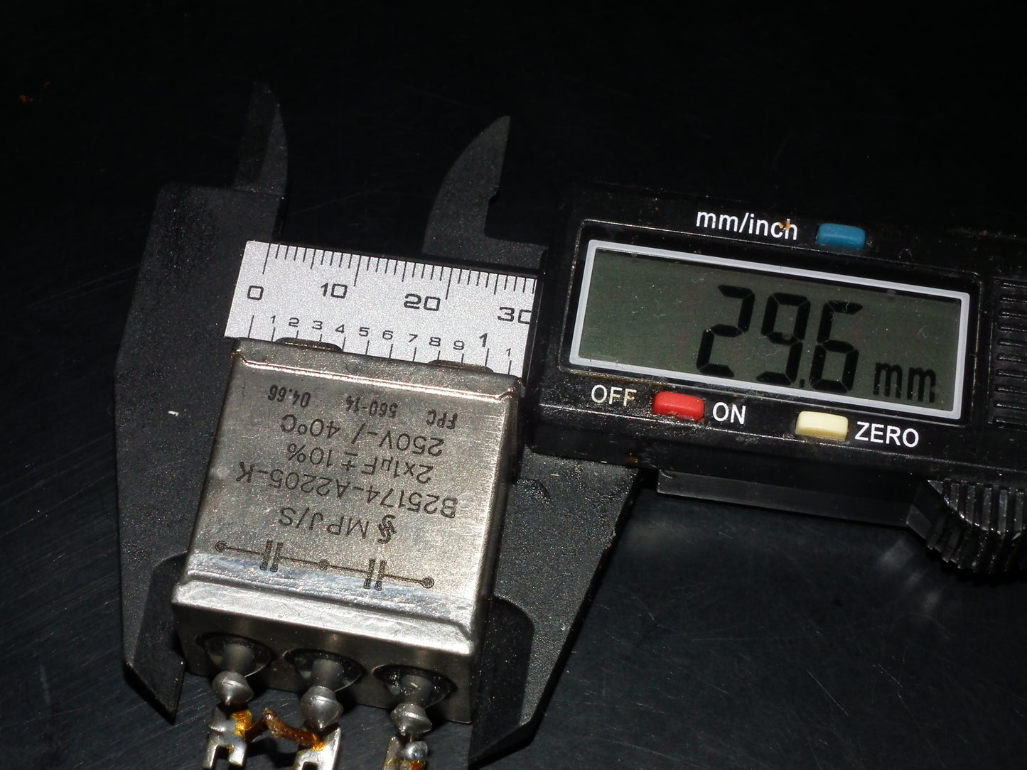 Siemens Klangfilm PIO capacitors 2x1uF/250V glass end seal two pcs 60s