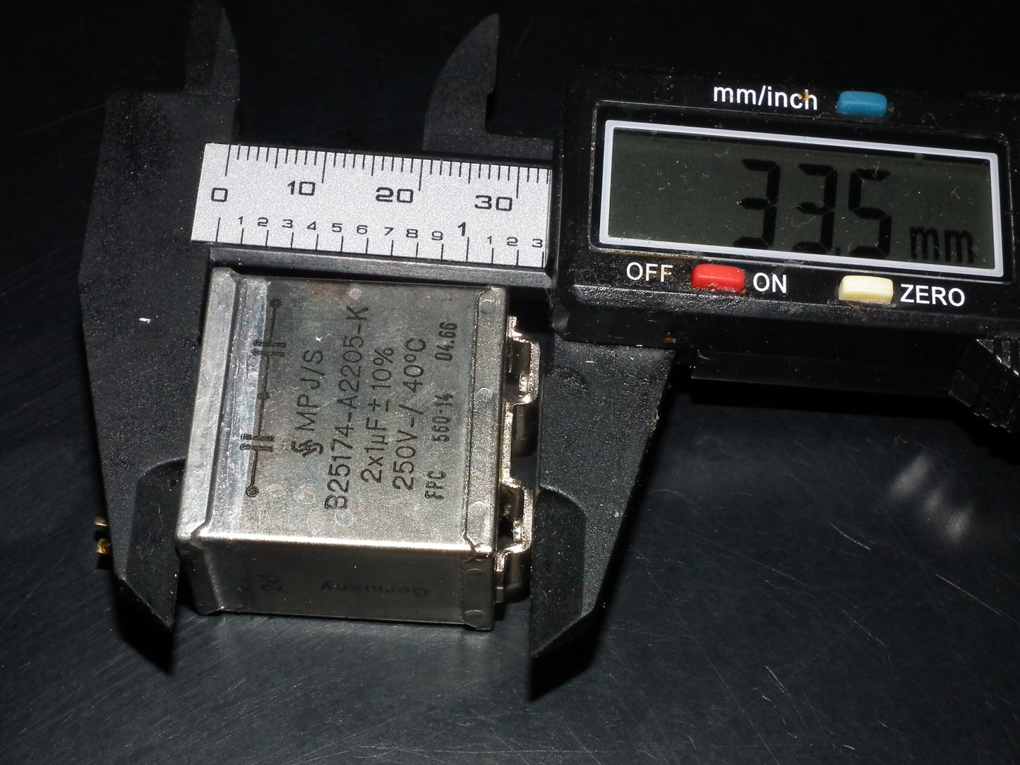 Siemens Klangfilm PIO capacitors 2x1uF/250V glass end seal two pcs 60s
