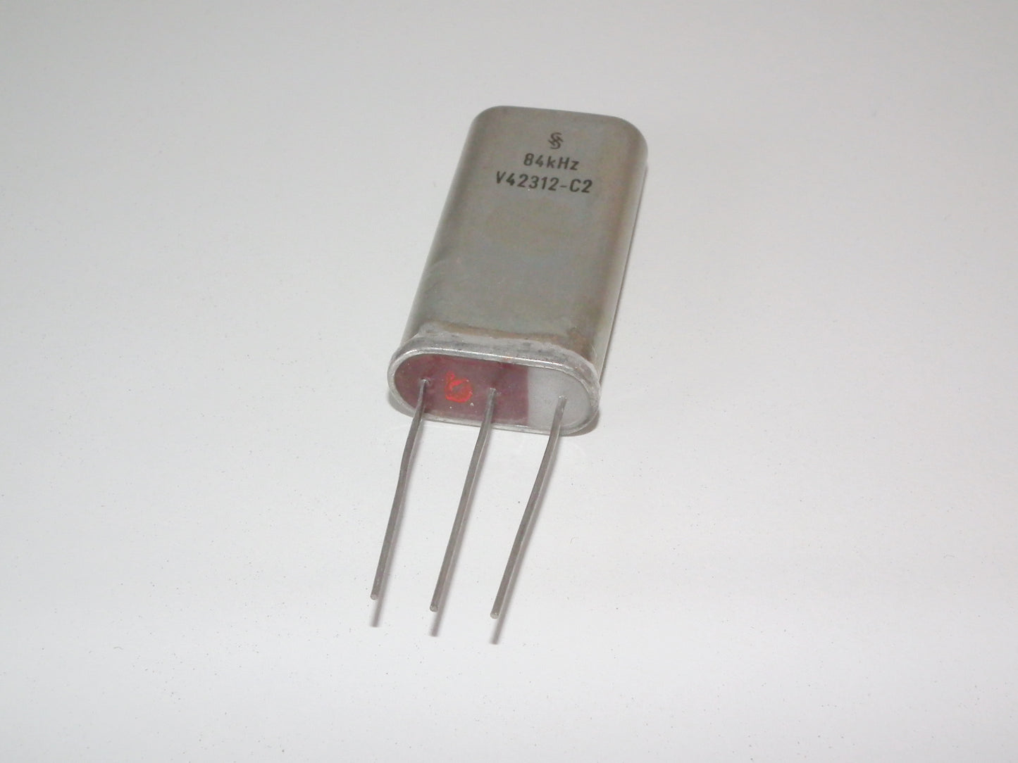 Siemens Crystal Filter 84KHz New Old Stock V42312-C2