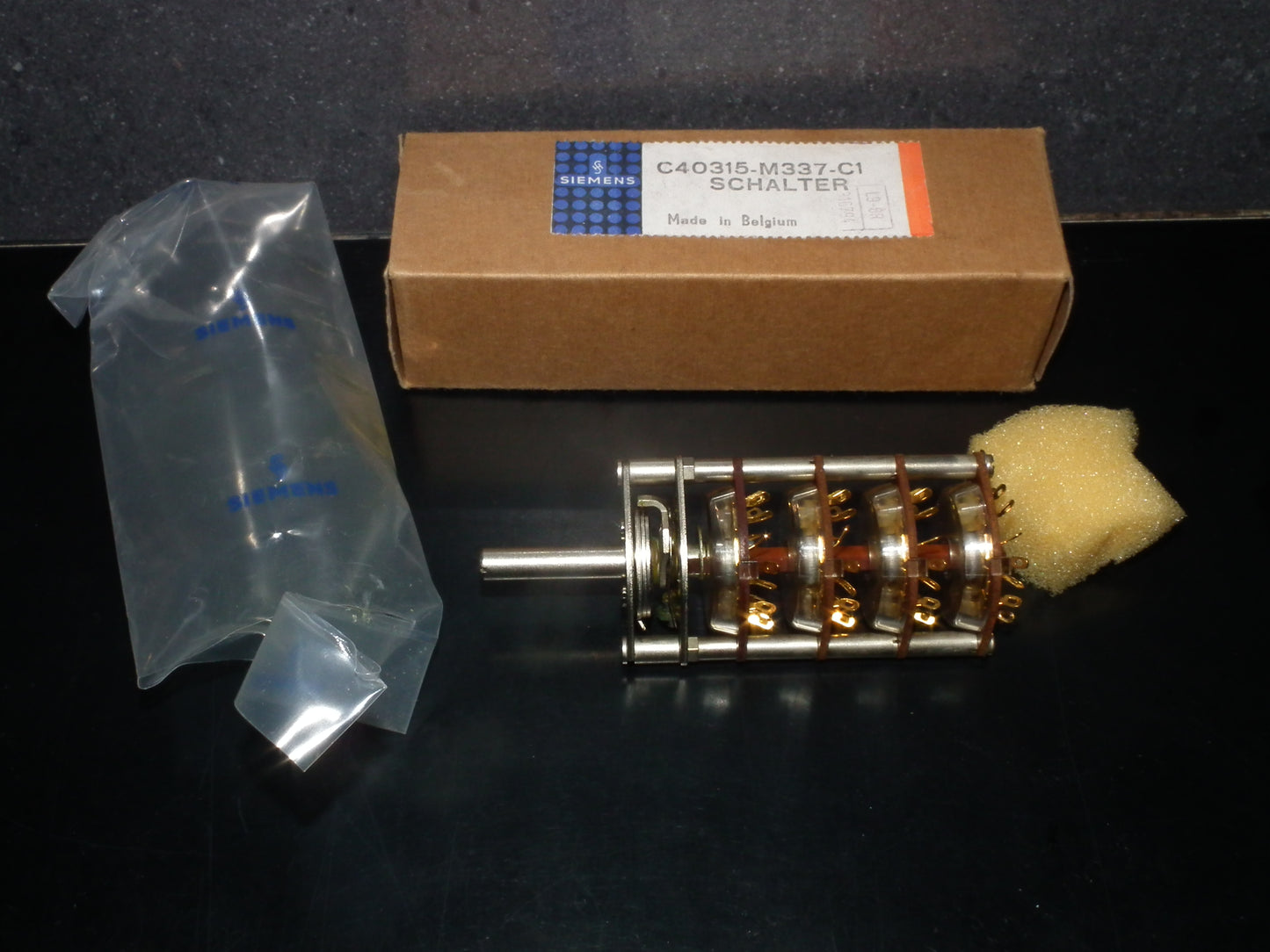 Siemens 4x12 rotary switch Gold Plated C40315-M337-C1