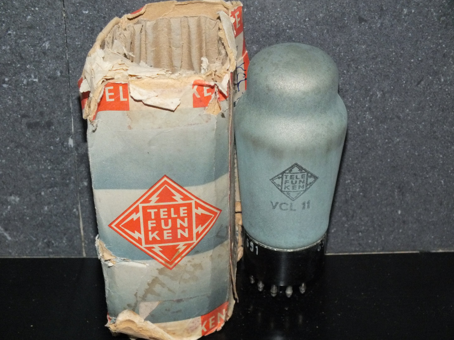 Telefunken VCL11 NOS NIB Audio Triode Pentode Silver Coated