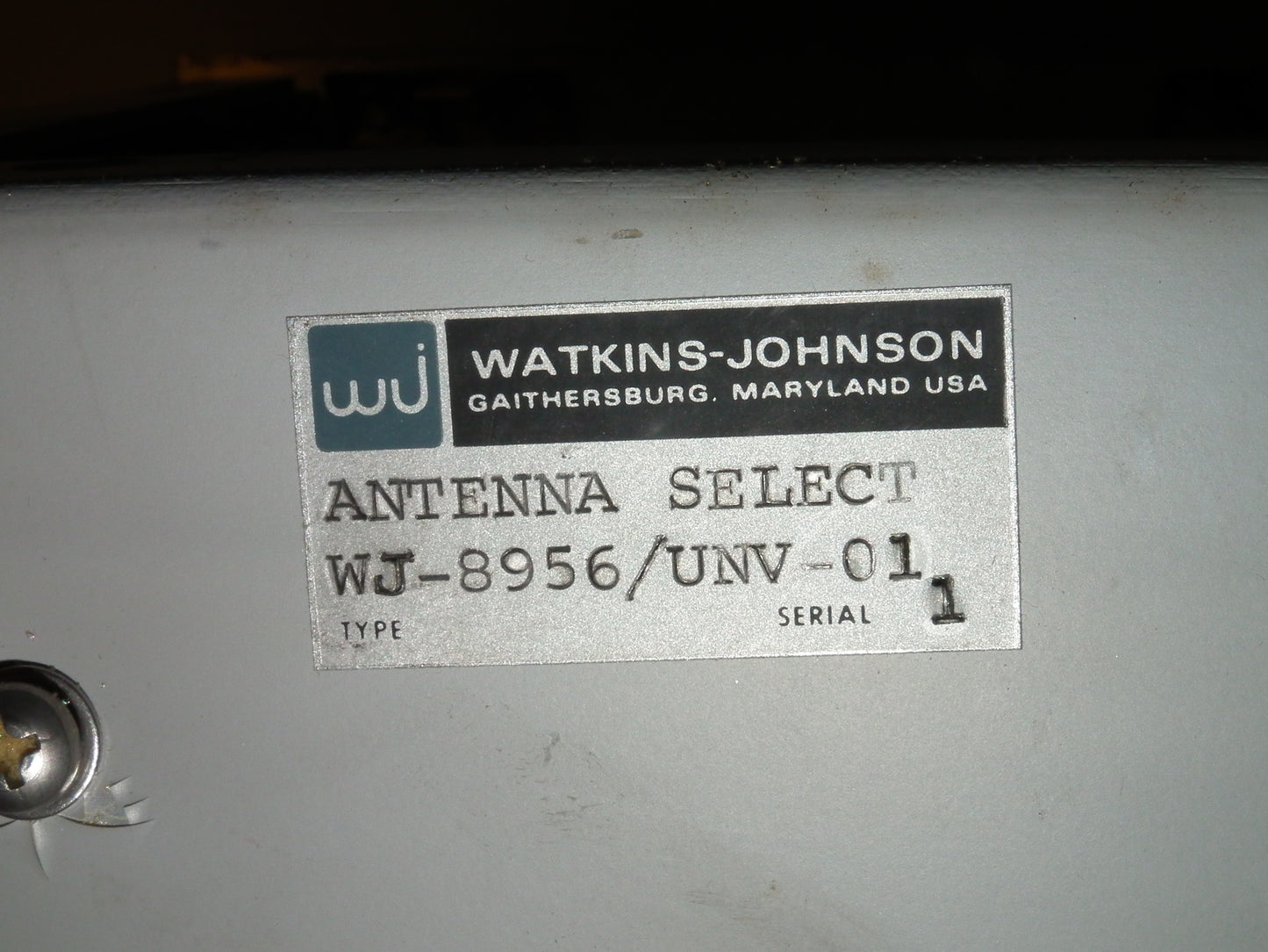 Watkins-Johnson WJ-8956 Antenna Select