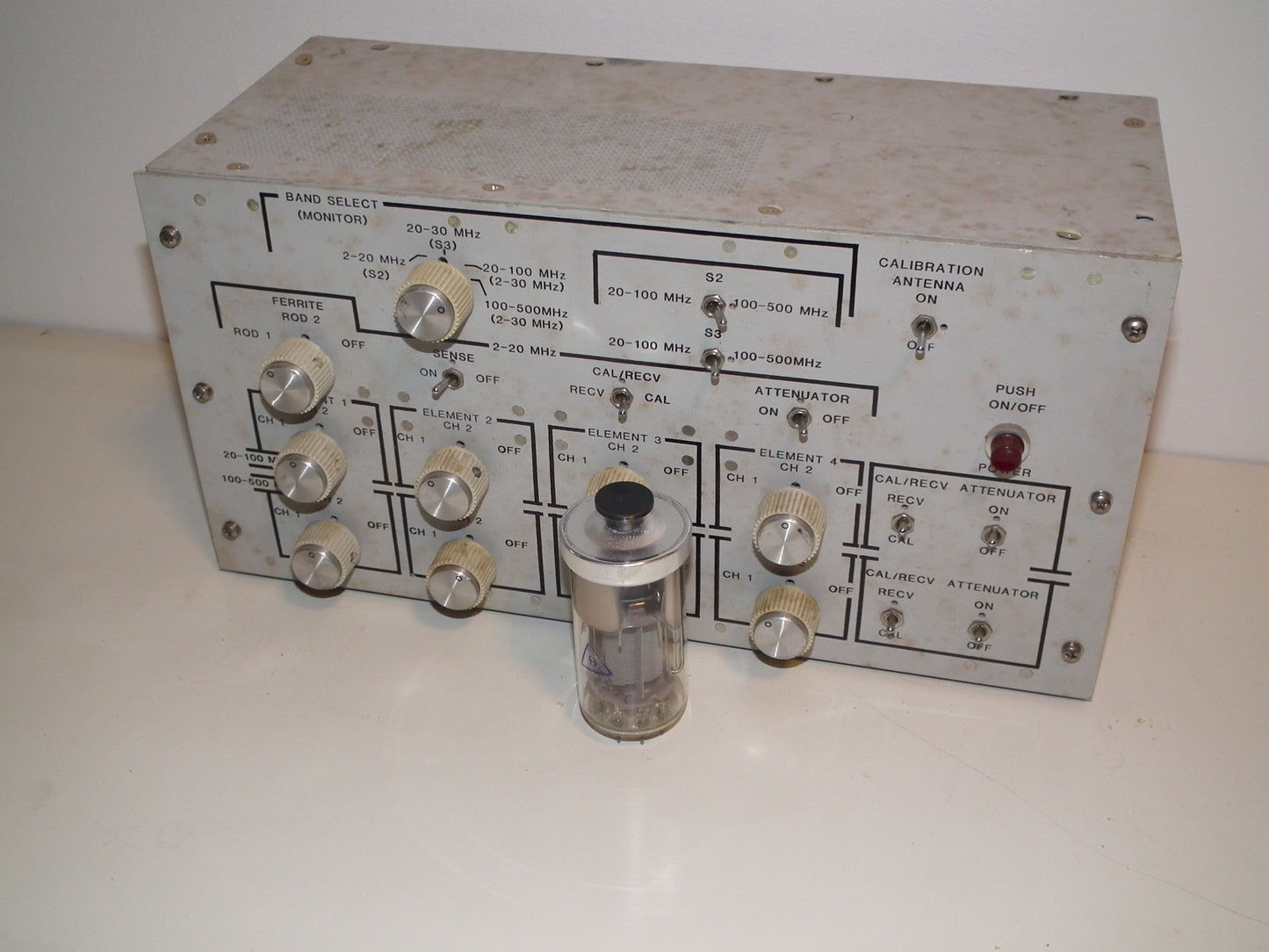 Watkins-Johnson WJ-8956 Antenna Select