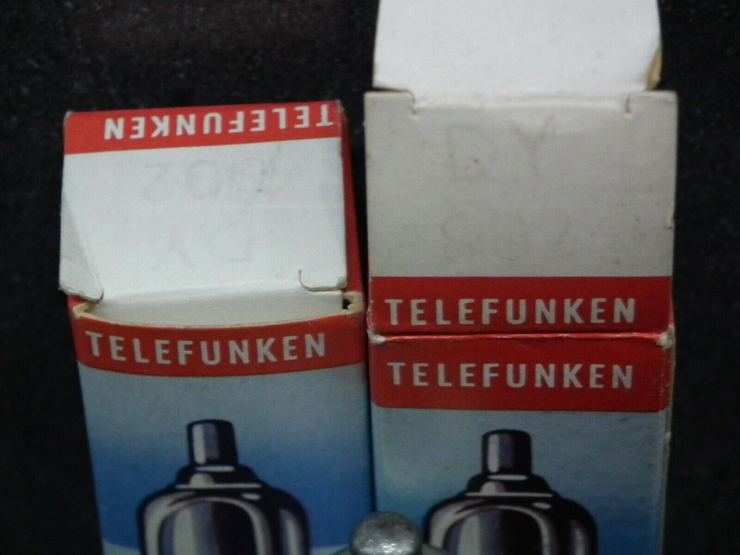 DY802 Telefunken NOS NIB