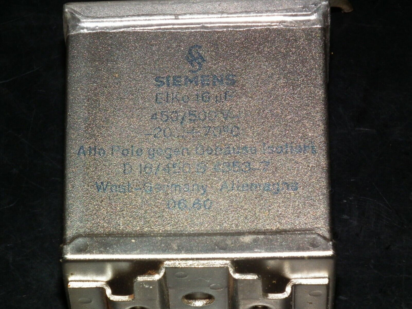 One vintage Siemens electrolytic capacitor 16uF / 500V Klangfilm glass end seal