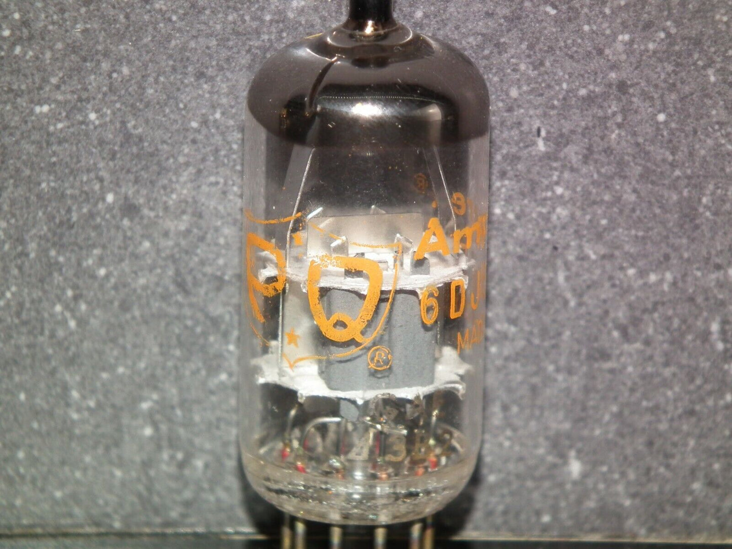 ECC88 Amperex PQ 6DJ8 NOS balanced sections, low noise, strong example