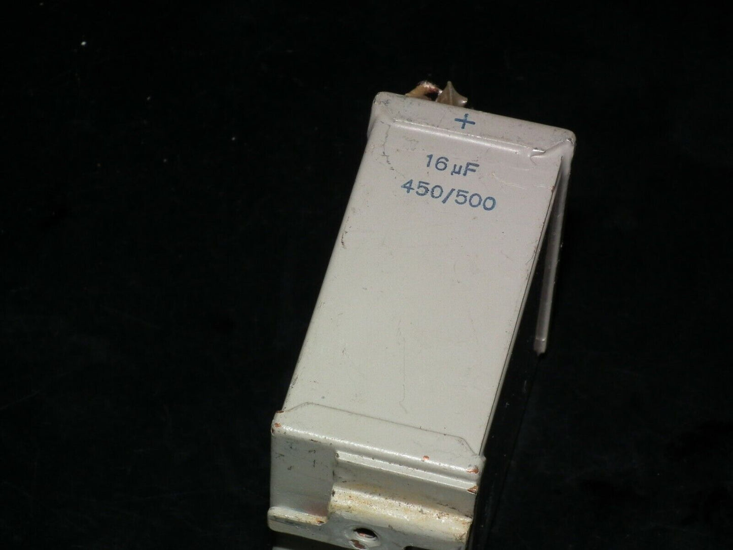 One vintage Siemens electrolytic capacitor 16uF / 500V Klangfilm glass end seal
