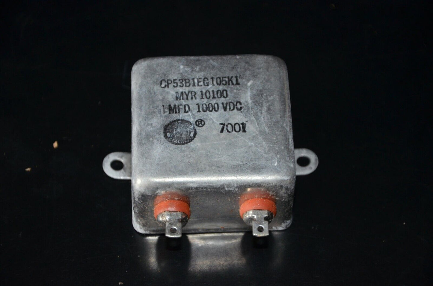 Two NOS WEST CAP SPRAGUE PIO hermetically sealed capacitor 1u 1KV CP53B1EG105K1