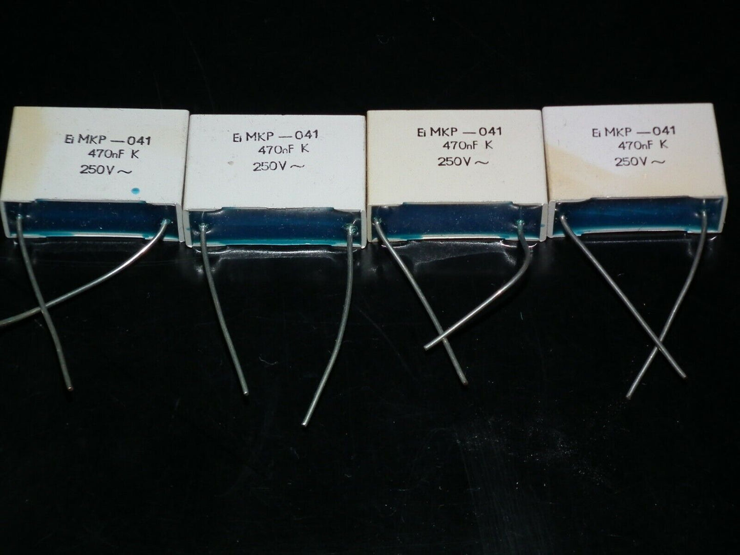 Four vintage EI capacitors 0.47uF 250VAC MKP Polypropylene 470nF EI Yugoslavia