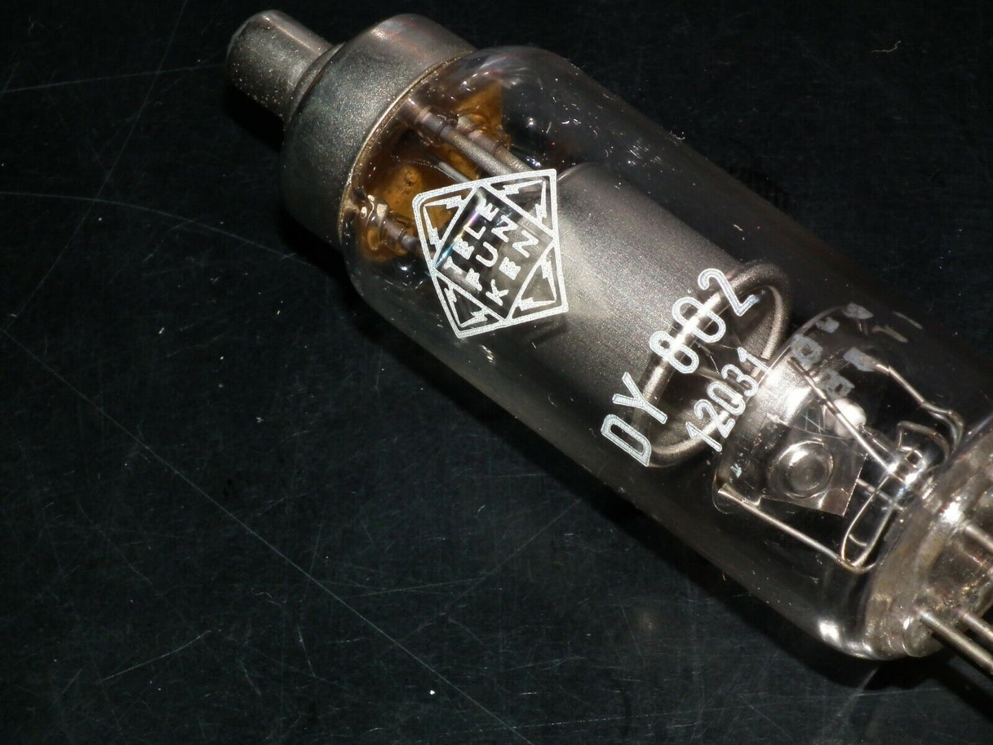 DY802 Telefunken NOS NIB
