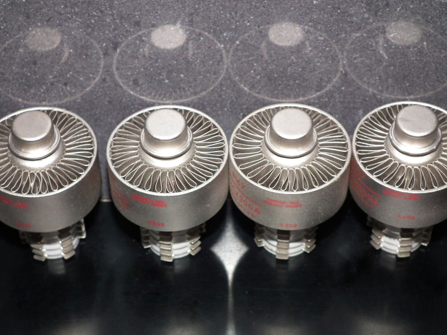 4CX300A EIAMAC 8167 NOS Made in 1982 Tested 100%