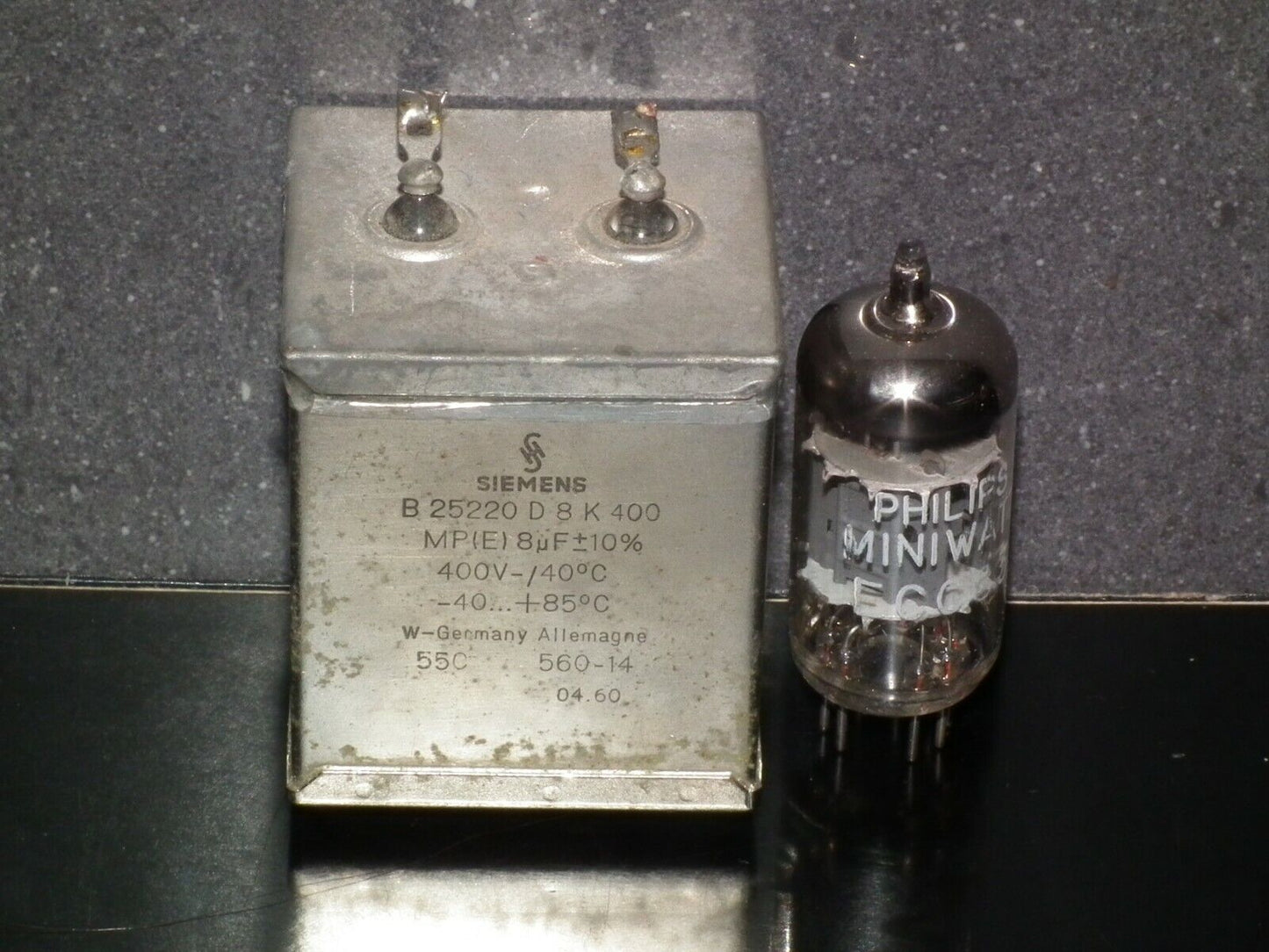 One vintage Siemens PIO capacitor 8u 400V Klangfilm audio 1960 8mfd
