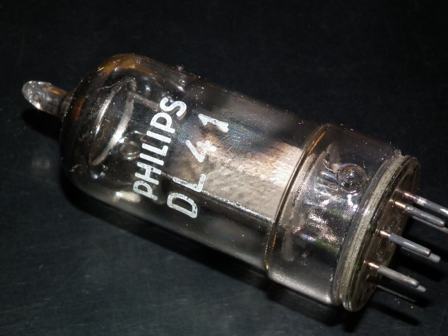 One (1 pcs) Philips DL41 Battery Output Pentode NOS NIB