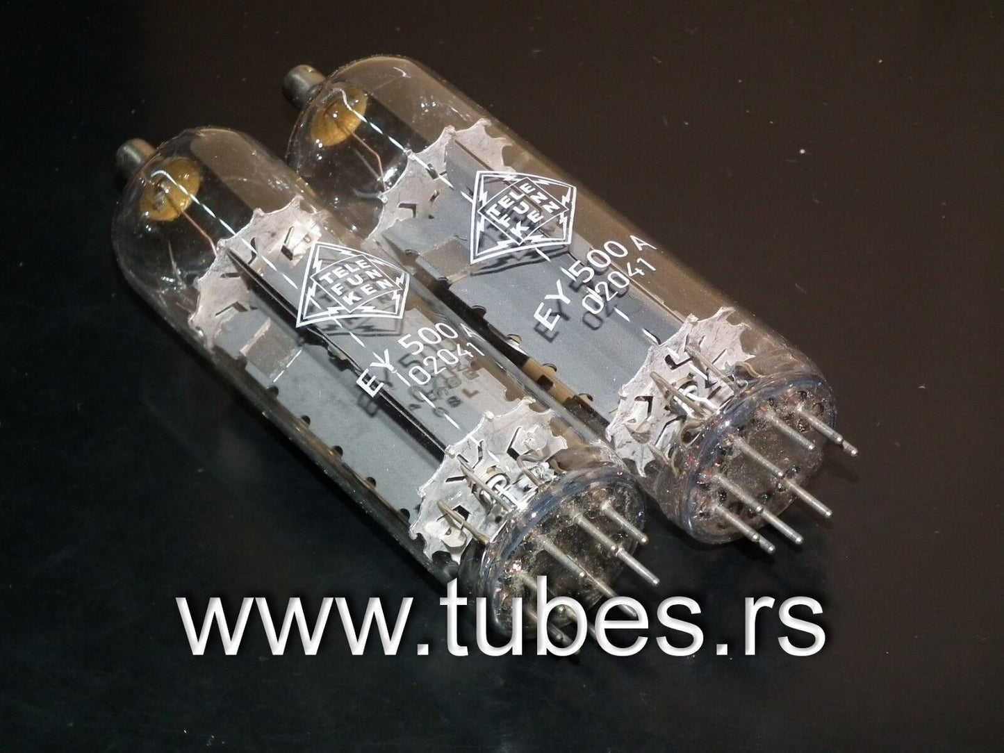 One (1 pcs) Telefunken EY500A NOS (6EC4, 6D22S) Vacuum Tube Rectifier