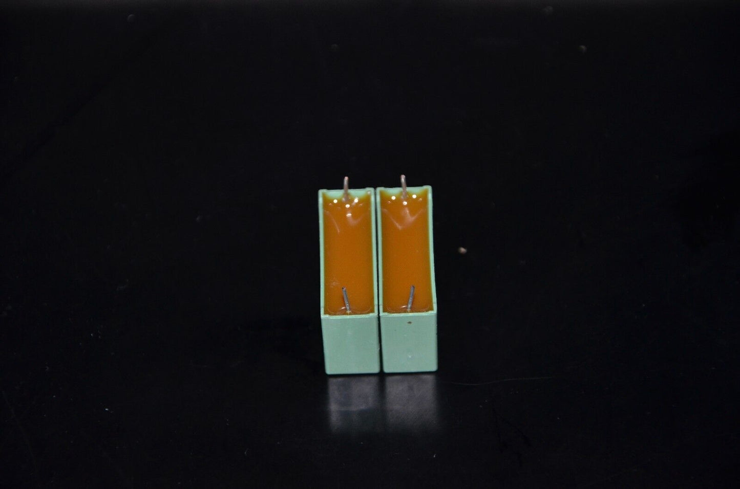 Lot of 16 vintage NOS Roederstain Vishay ROE Capacitors 2.2mfd / 250V MKT 1822