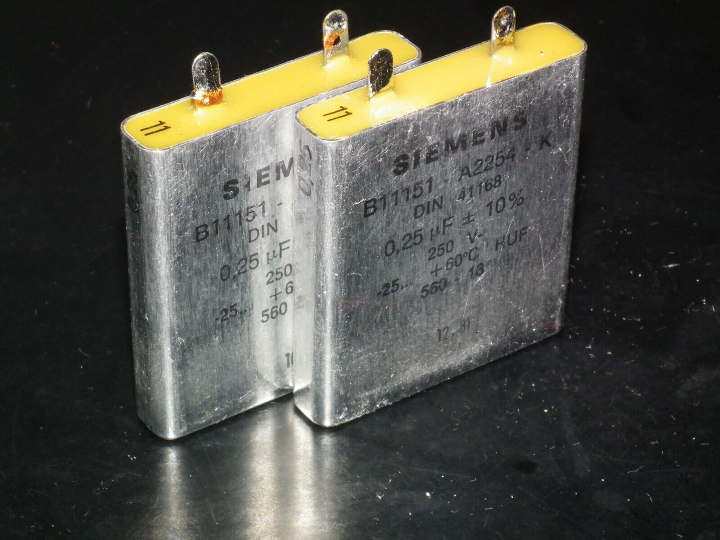 Two vintage Siemens PIO capacitors 0.25 uF / 250V Klangfilm tube audio 0.25 mfd