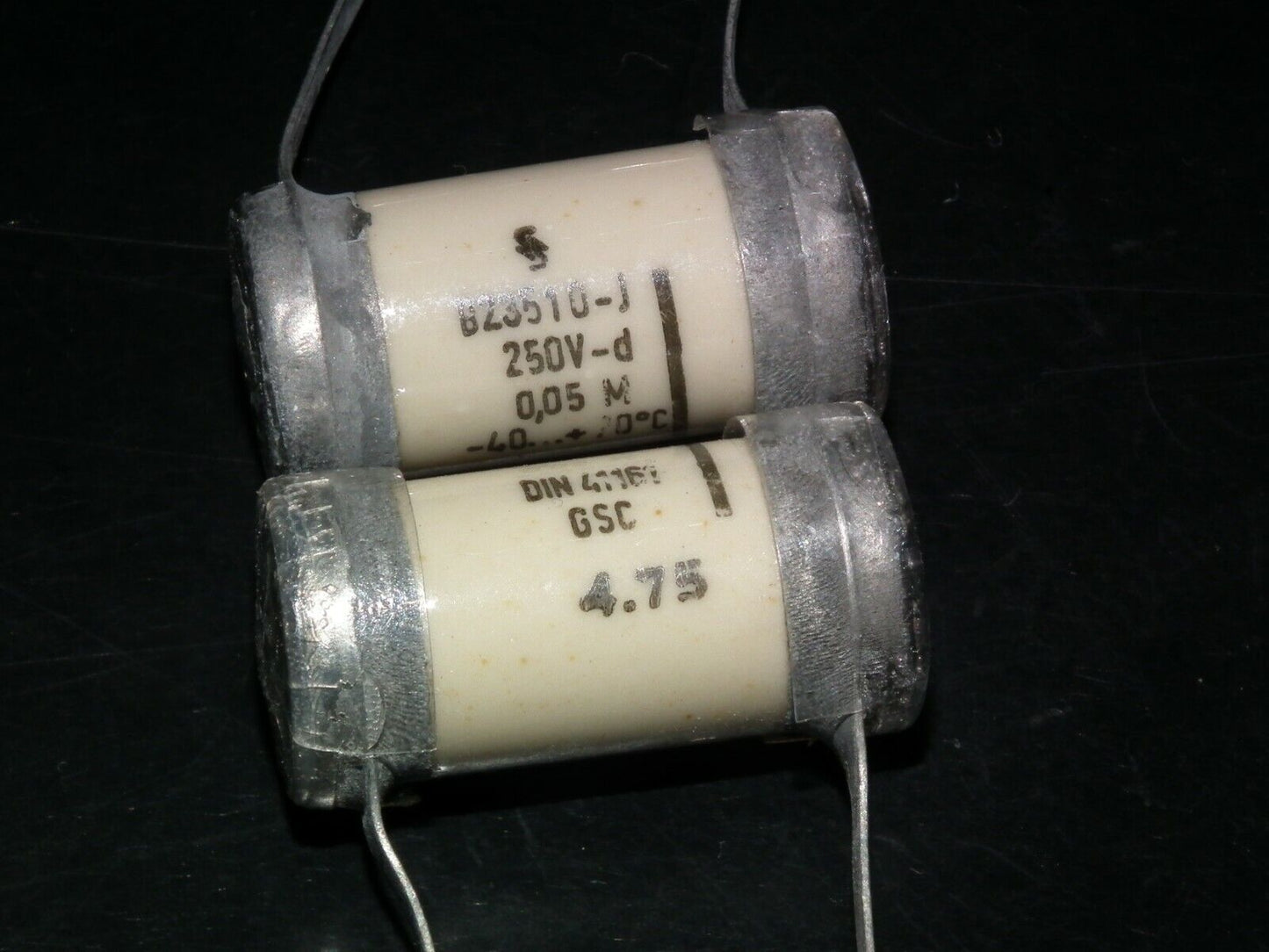 Two vintage Sikatrop Capacitors 0.05mfd 250V Siemens Klangfilm Hi-End 50nF 250V