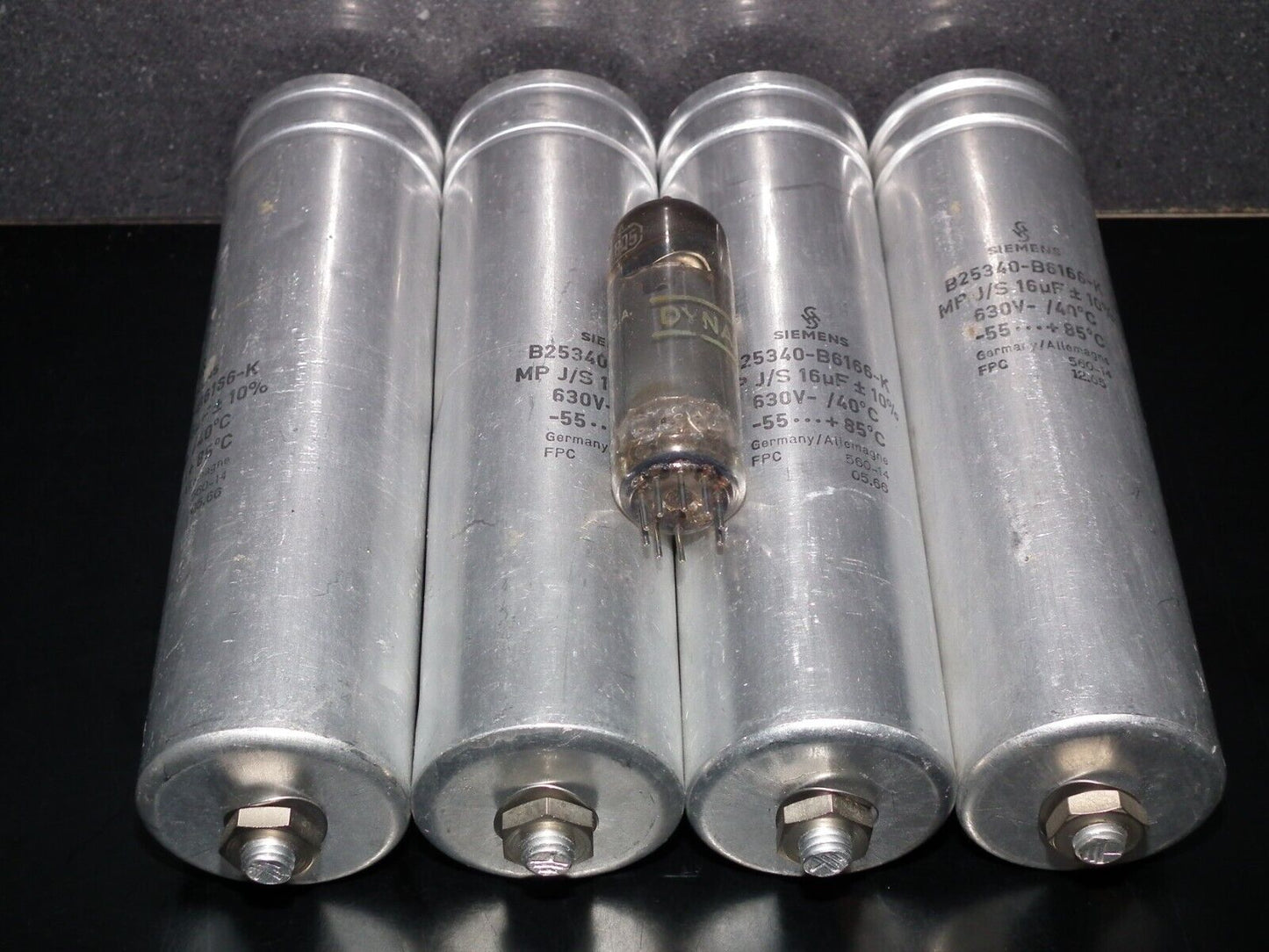 One NOS vintage Siemens PIO capacitors 16uF 630V Klangfilm, glass end seal 60s