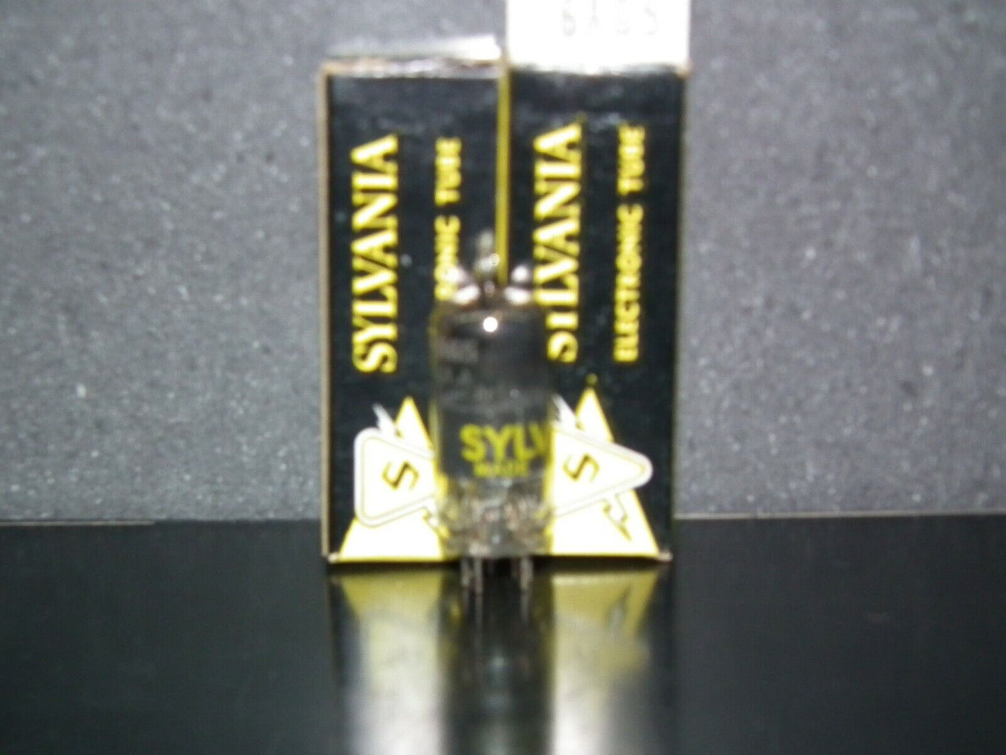 6AG5 Sylvania EF96 NOS NIB