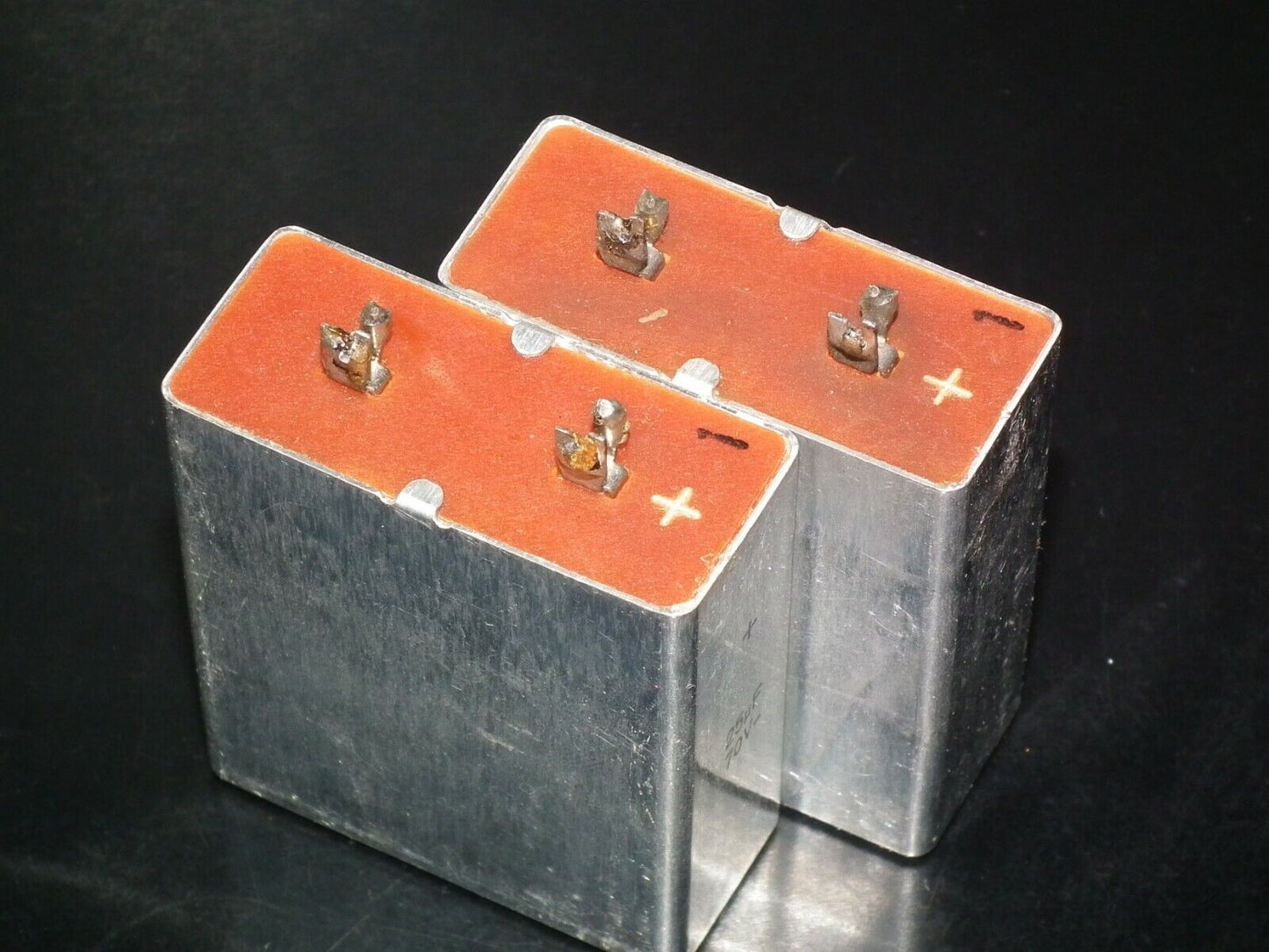 Two vintage Siemens electrolytic capacitors 25uF / 70V Klangfilm "Elyt glatt IB"
