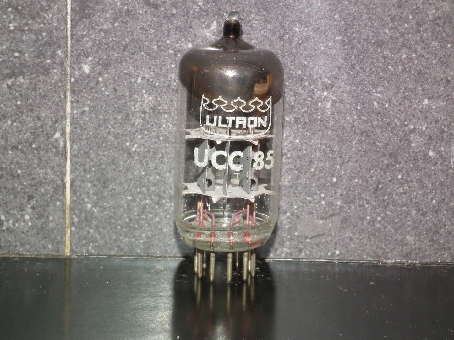 UCC85 ULTRON NOS NIB tested, old type, early 70s