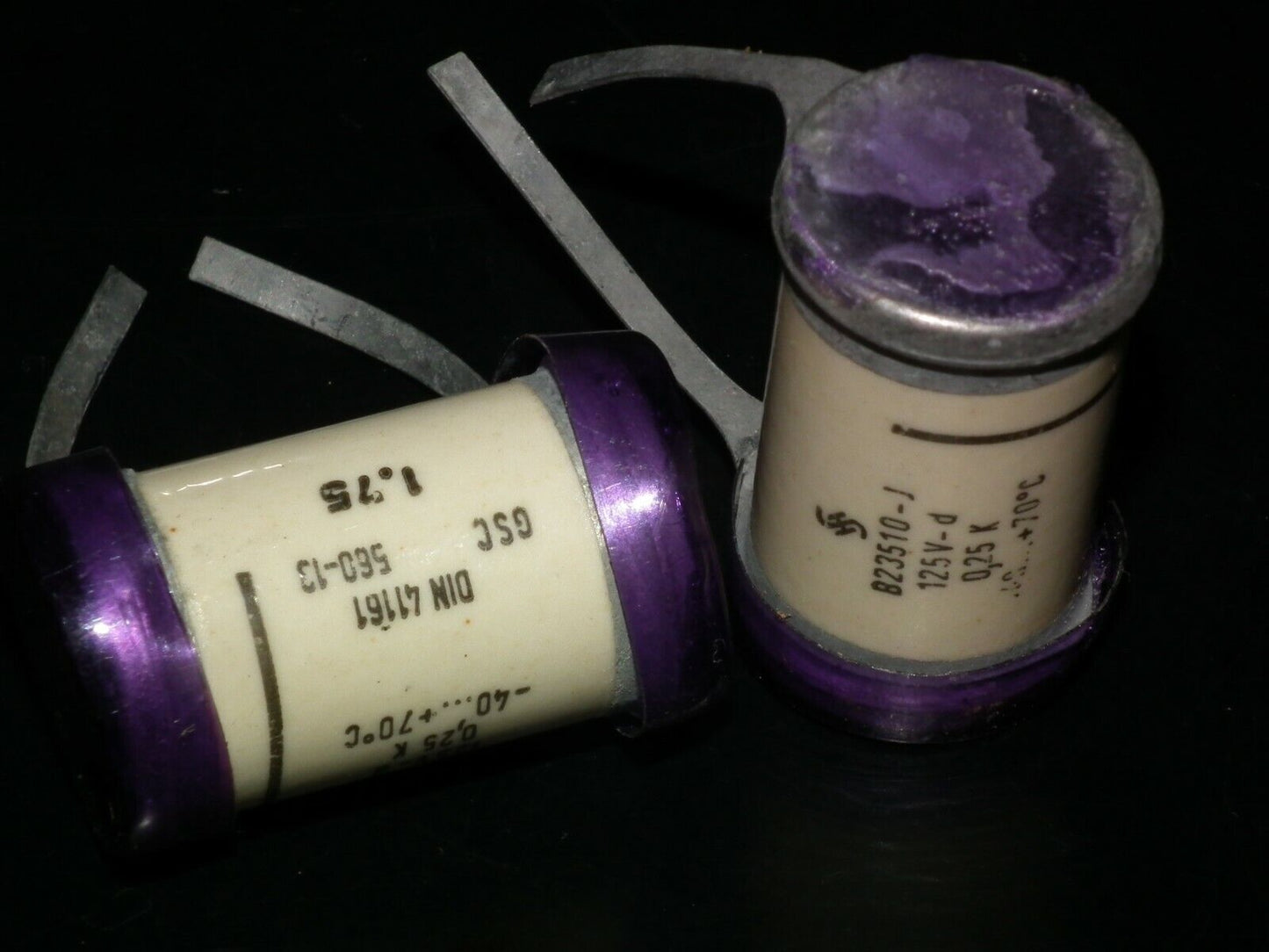 Two vintage Sikatrop Capacitors 0.25mfd 125V Siemens Klangfilm Hi End 250nF 125V