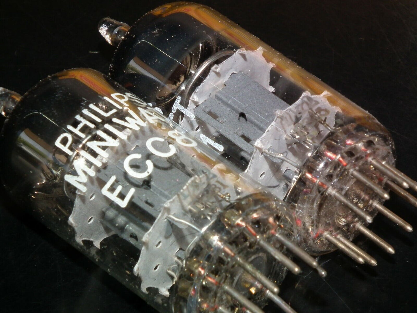 One (1 pcs) Philips ECC81 (12AT7) NOS NIB Tk2 Big Ring Getter 1963