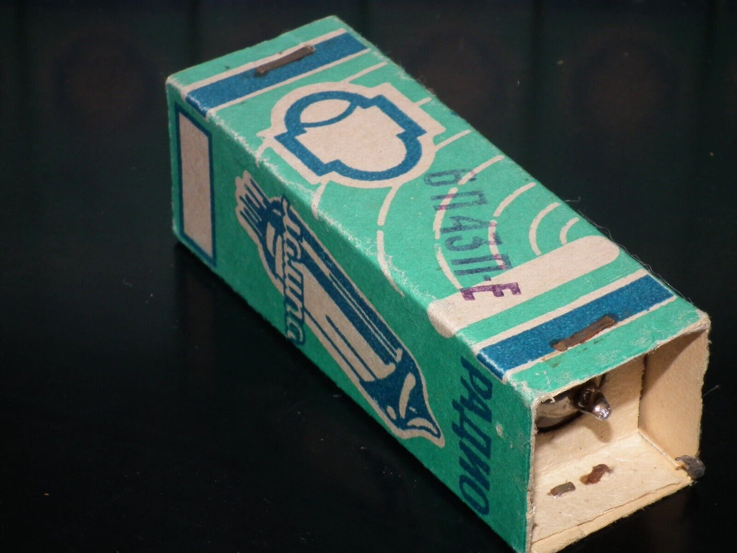 One (1 pcs) 6P43P-E Reflektor ( EL86 6CW5 ) NOS tube audio pentode