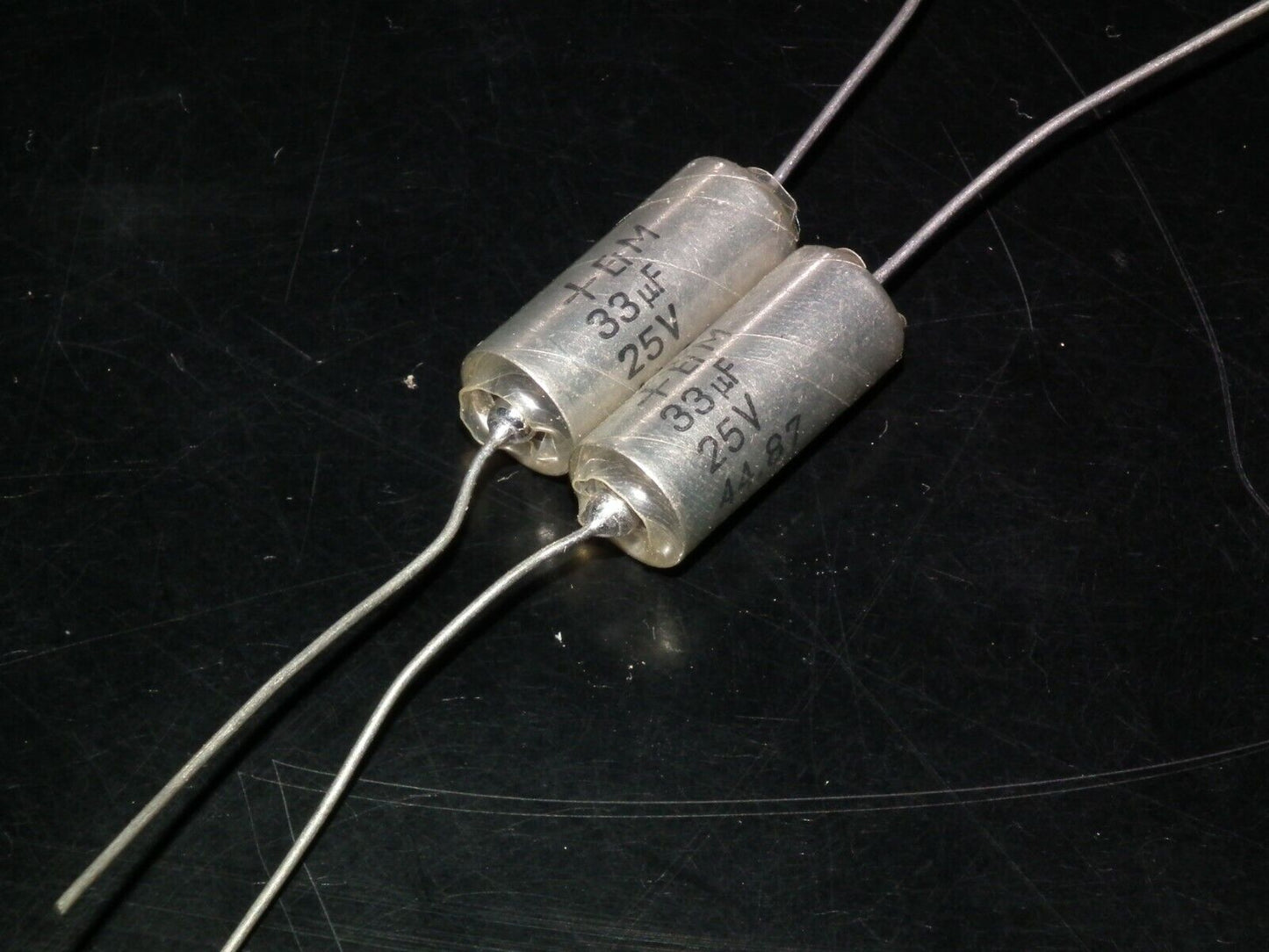 Two vintage EI Tantalum Elyt capacitors 33uF 25V NOS 1987 EI Yugoslavia