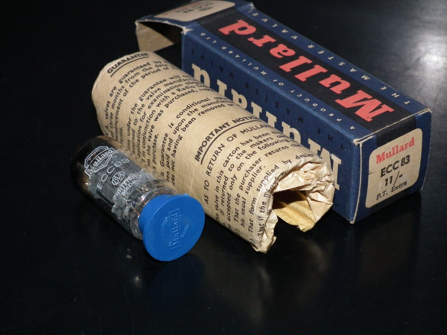 One (1 pcs) ECC83 Mullard 12AX7 NOS NIB