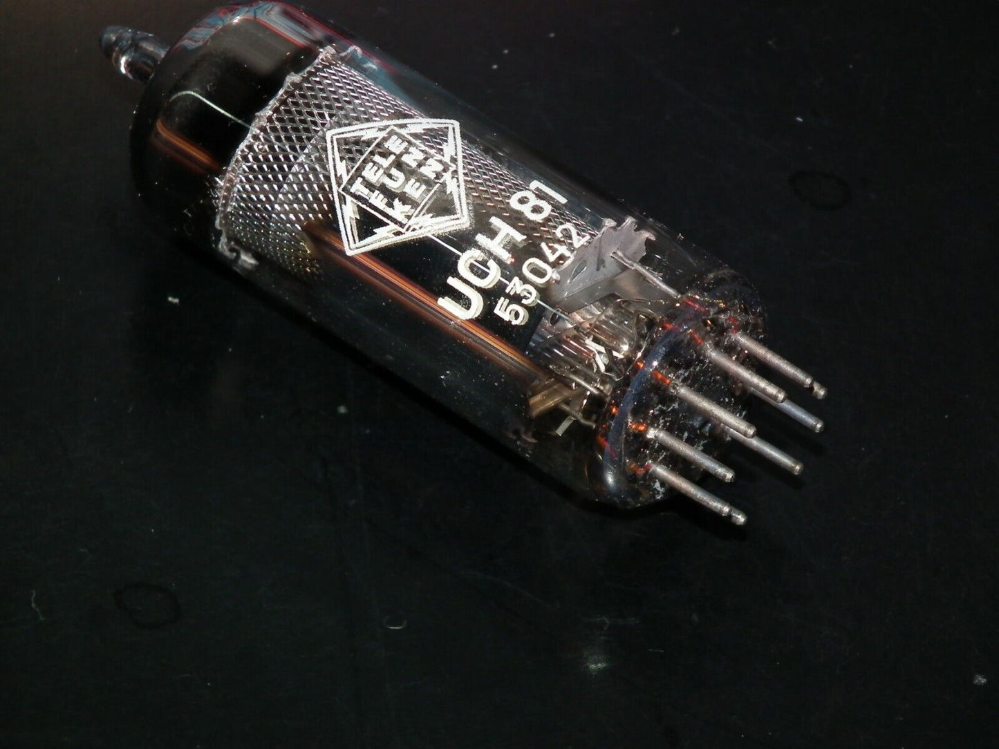 UCH81 Telefunken 19AJ8 made by Siemens NOS NIB no diamond bottom - radio RX