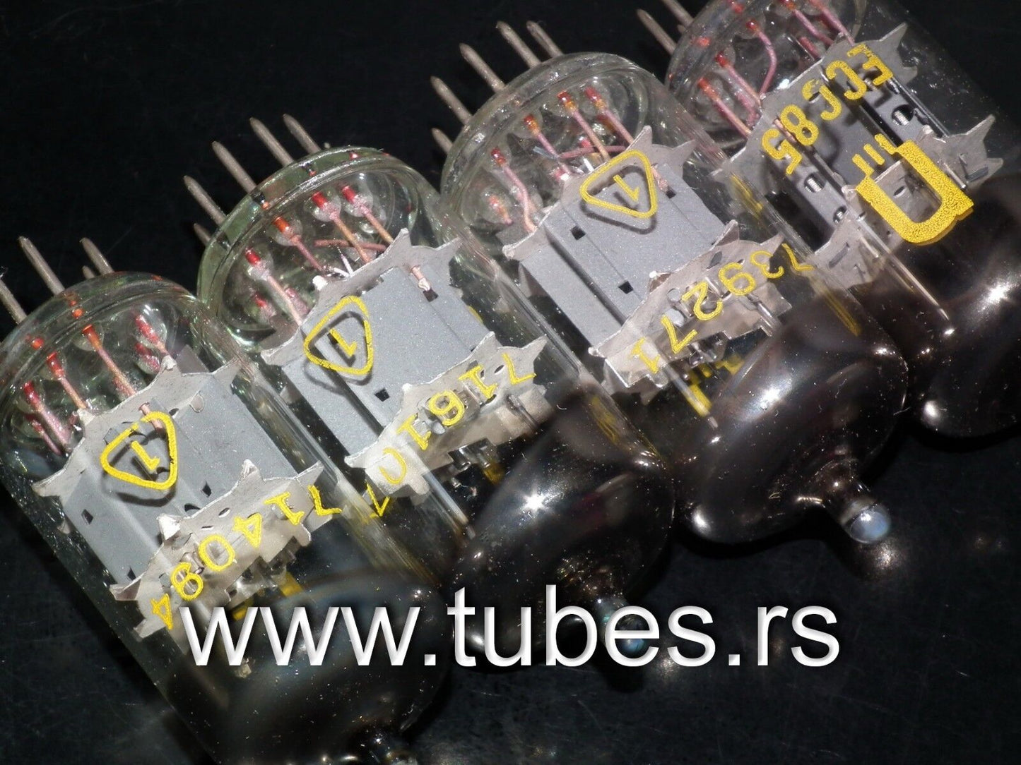 ECC85 RFT 6AQ8 Germany NOS big ring getter, Germany 1966 1967