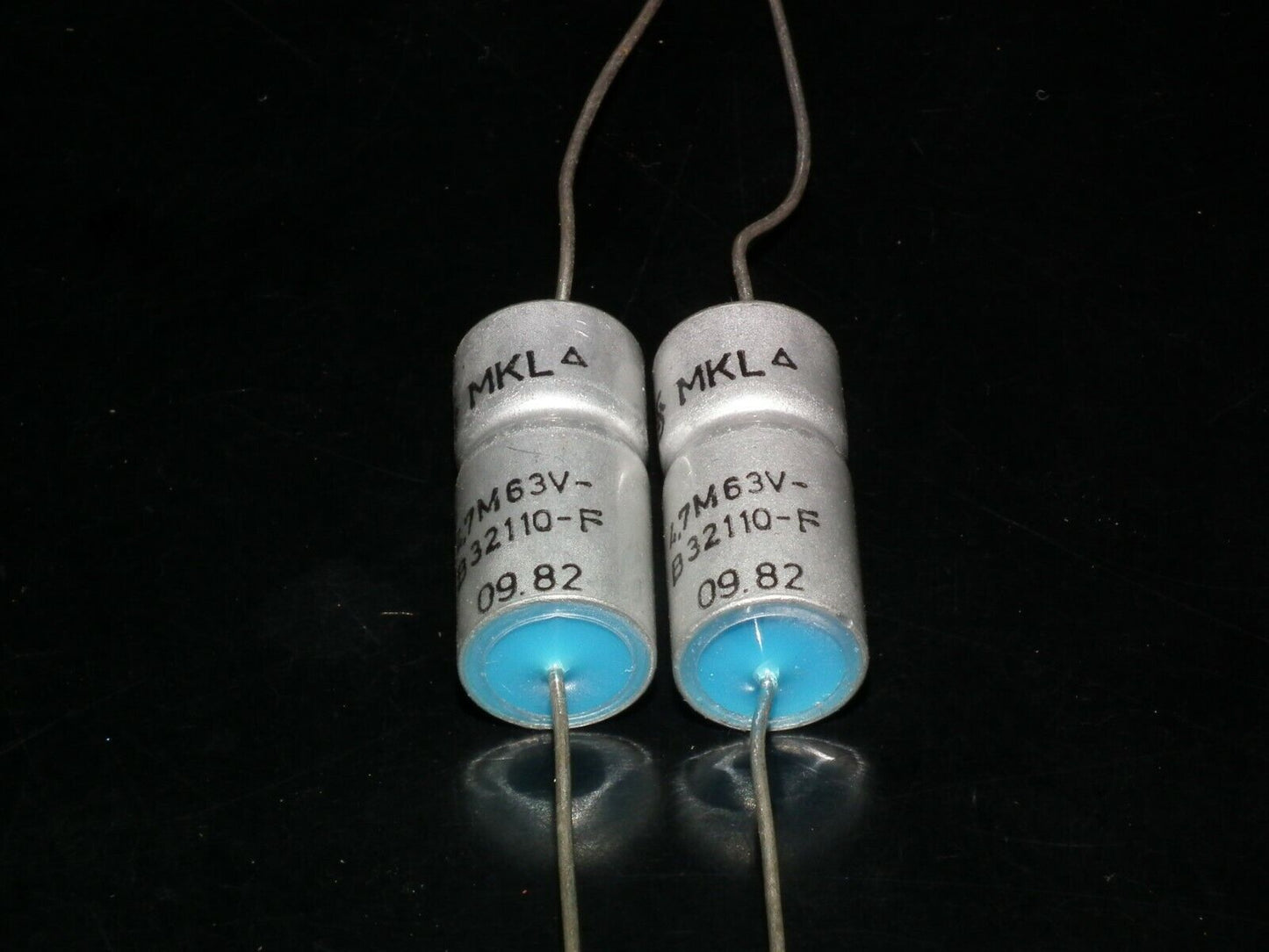 Two NOS vintage Siemens MKL Capacitors 4.7mfd 63V Klangfilm West Germany 1968
