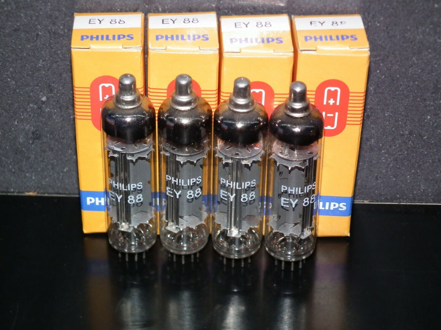 One (1 pcs) EY88 6AL3 Philips dumper booster diode NOS NIB - slow start tube HV
