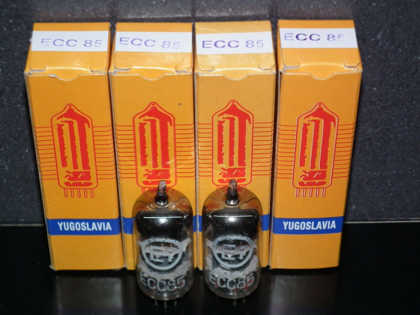 One tube (1pcs) ECC85 6AQ8 EI Philips NOS NIB Old type early 70s