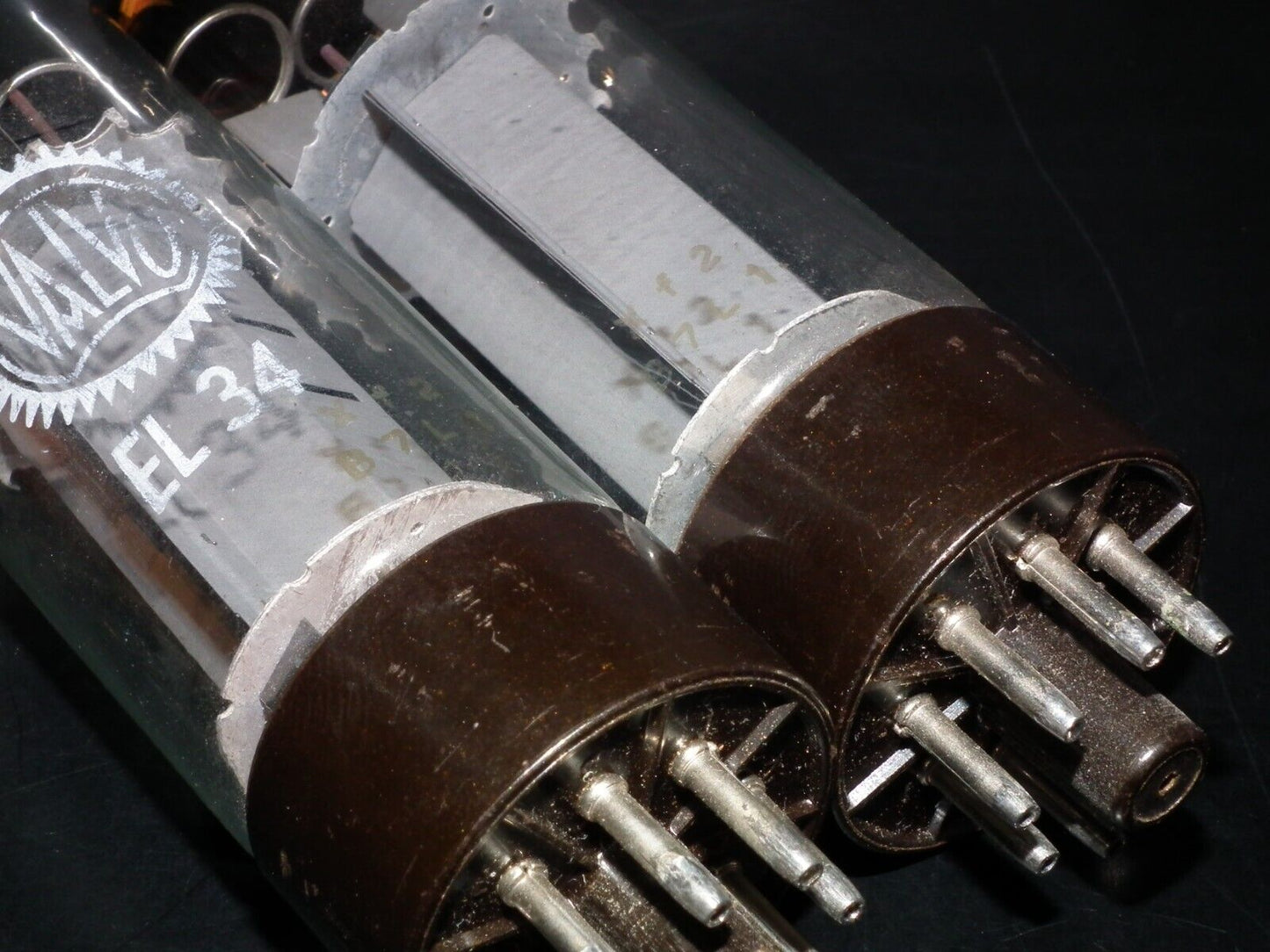 EL34 6CA7 Mullard Xf2 OO Getter Welded Anodes Platinum Matched Pair 80/100%