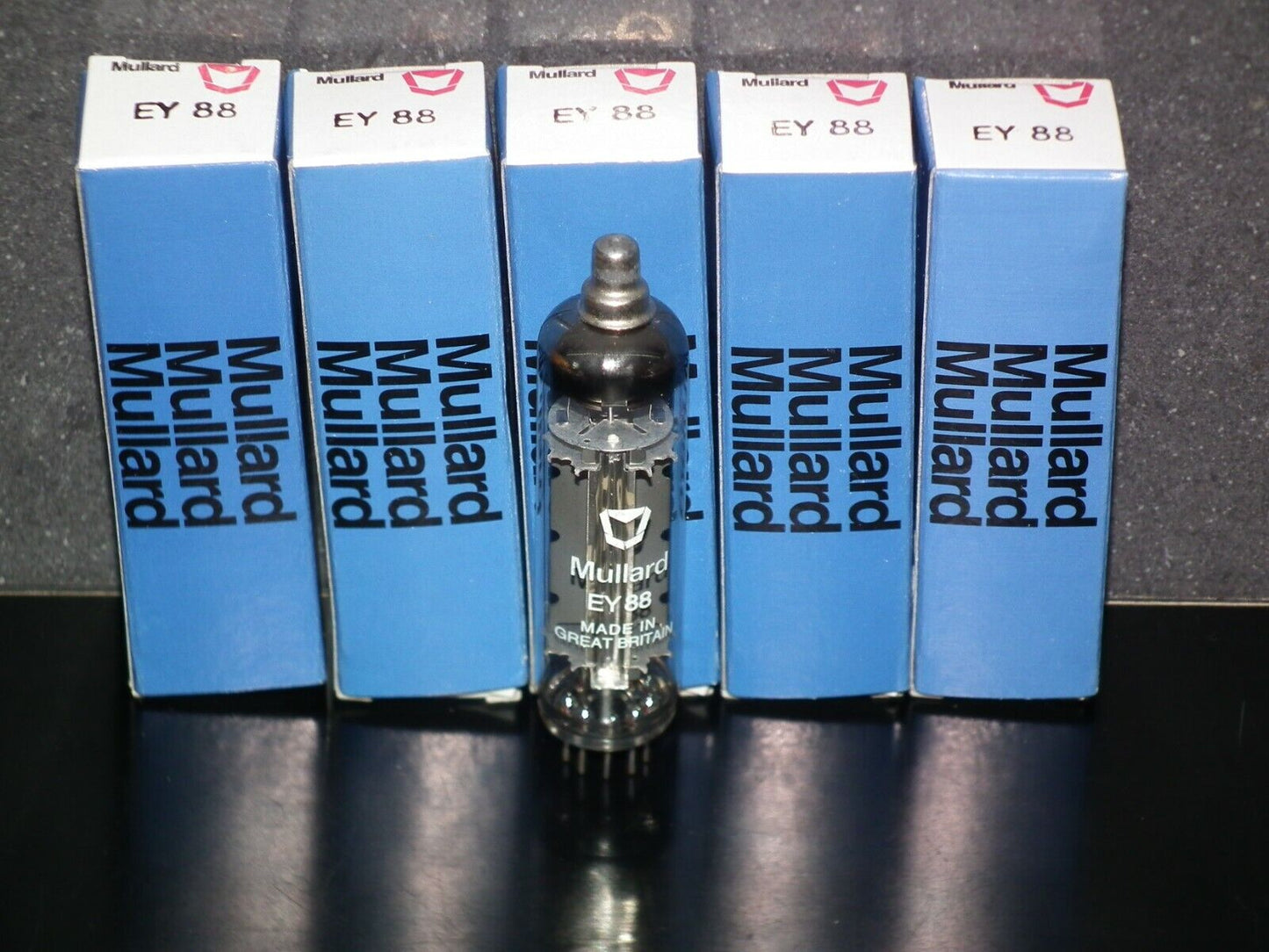 EY88 Mullard Tube Rectifier NOS NIB