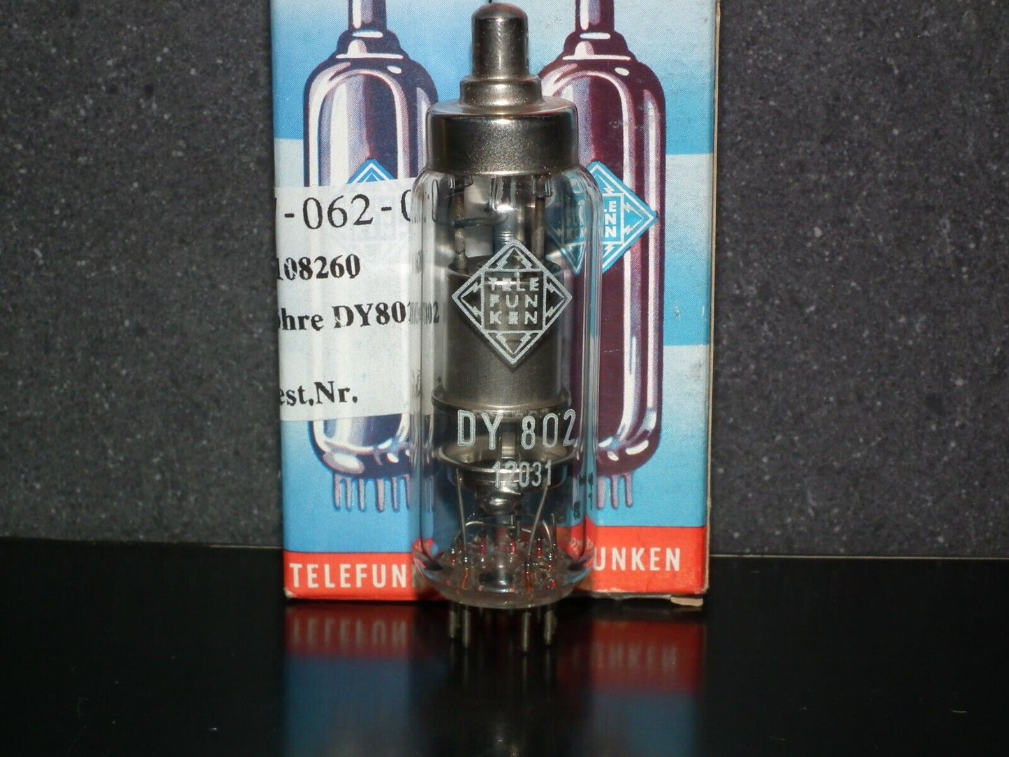 DY802 Telefunken NOS NIB