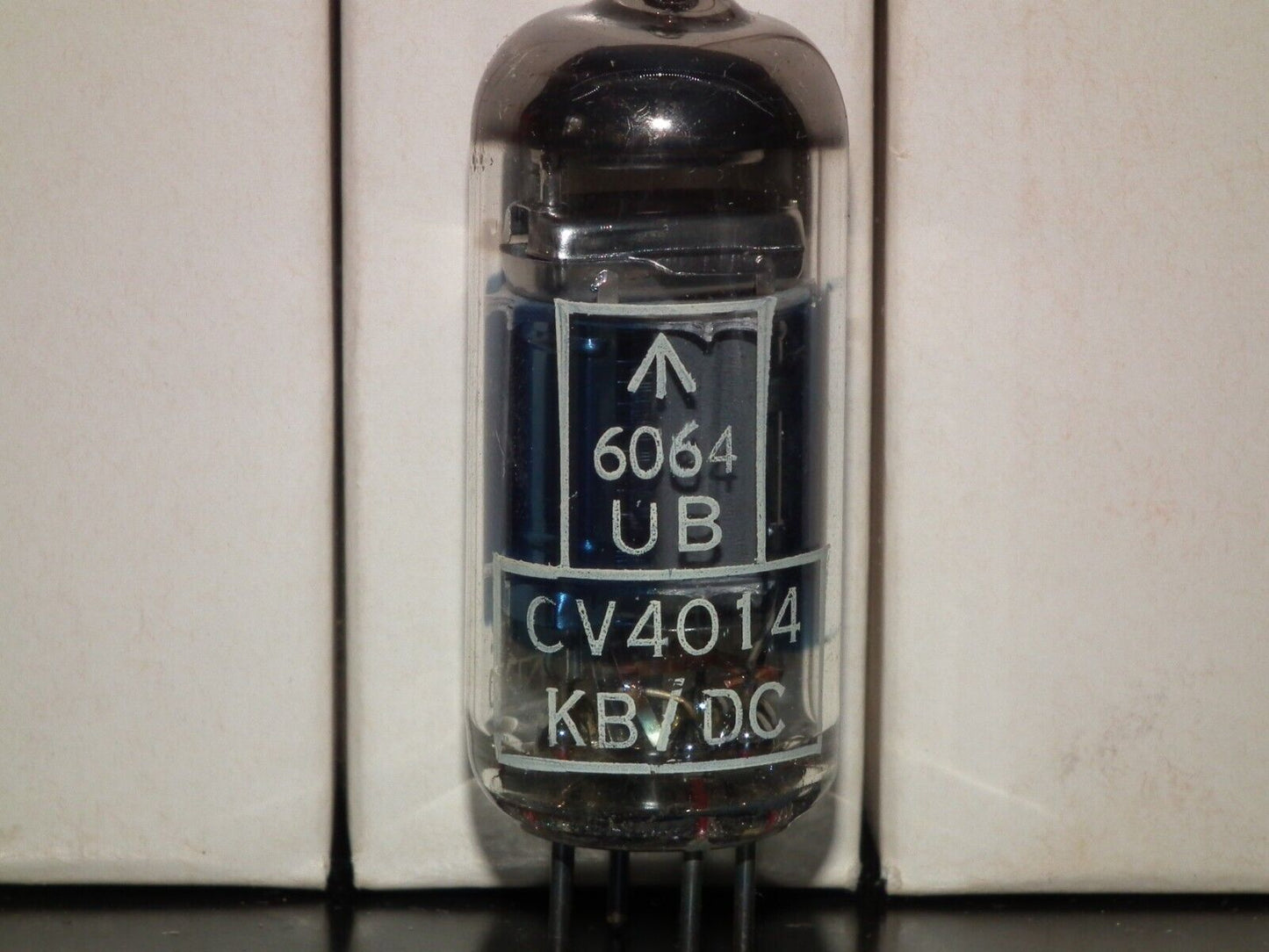 6064 6AM6S EF91 Mullard NOS NIB