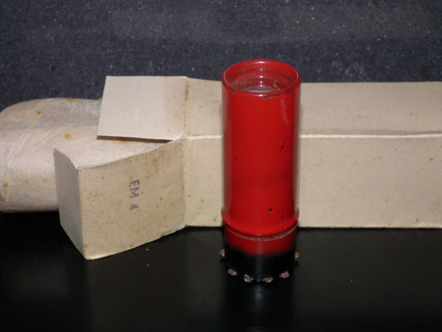 One (1 pcs) EM4 tuning eye tube old type Red Coated NOS NIB