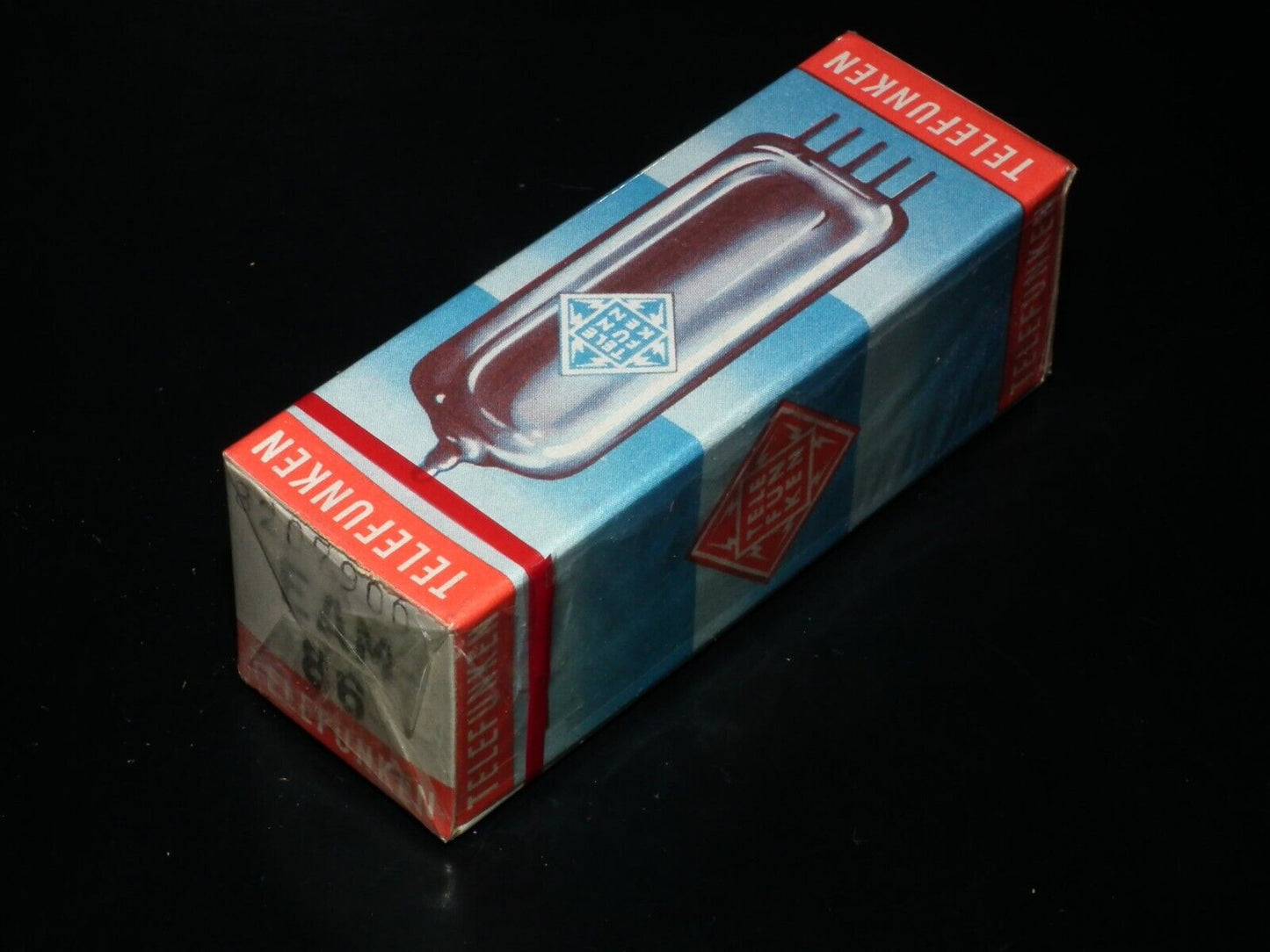 One (1 pcs) EAM86 Telefunken diamond bottom 6GX8 NOS NIB Sealed Boxes