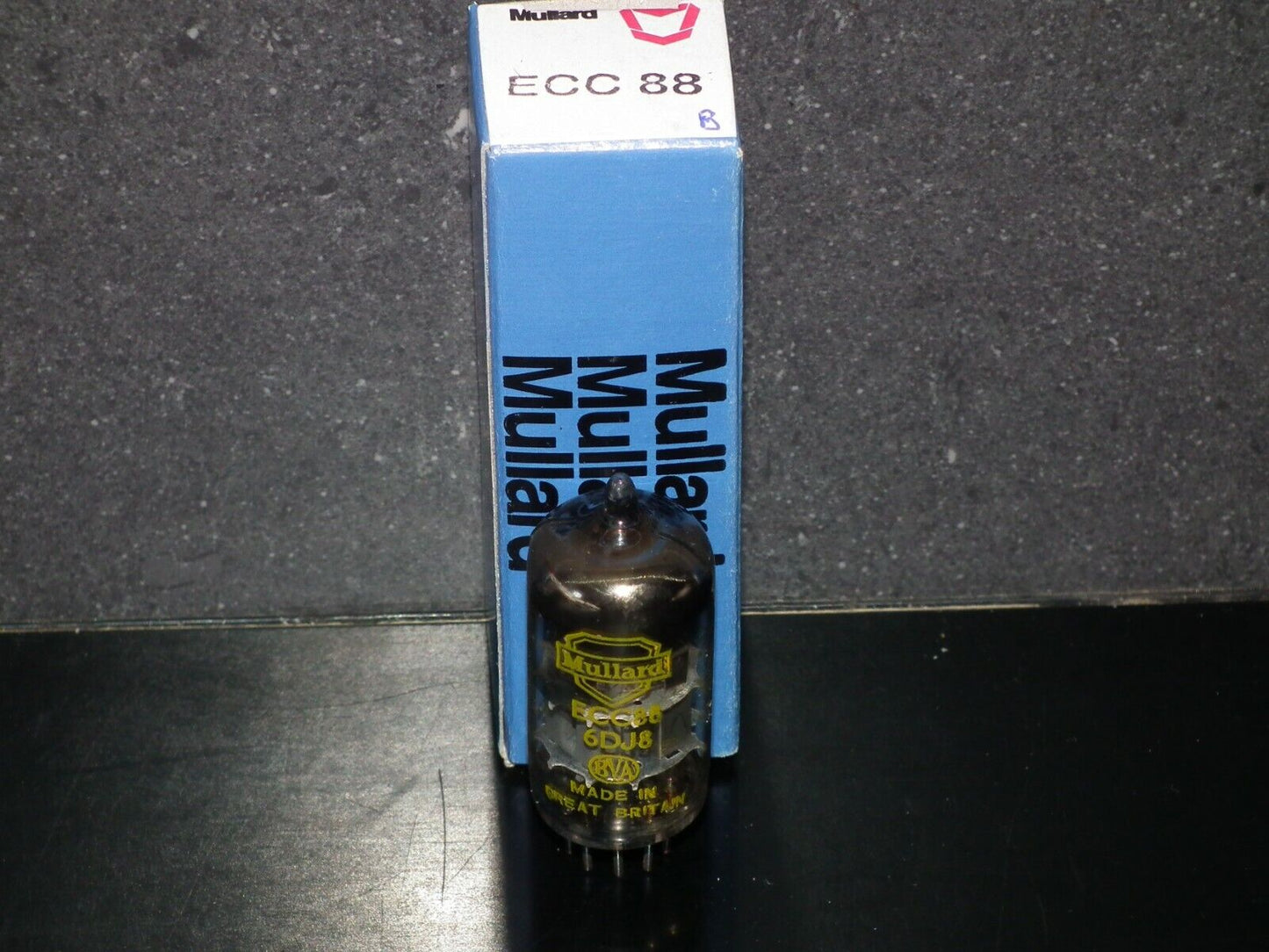 ECC88 Mullard 6DJ8 RARE Gray Shield Big O Getter Blackburn 60s Used Tested NOS