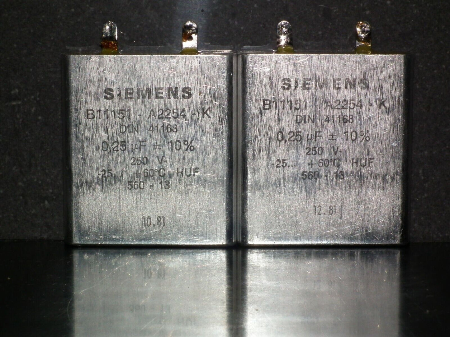 Two vintage Siemens PIO capacitors 0.25 uF / 250V Klangfilm tube audio 0.25 mfd